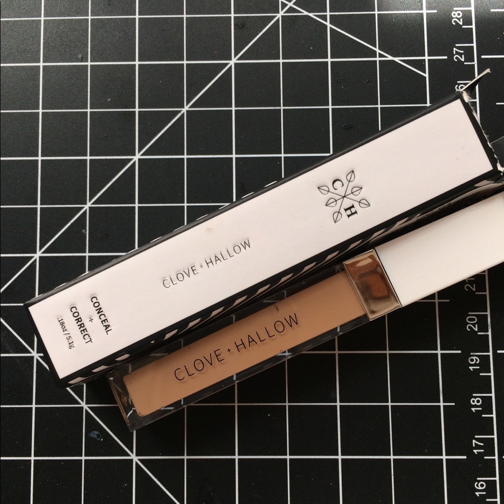 Clove + Hallow concealer shade 4